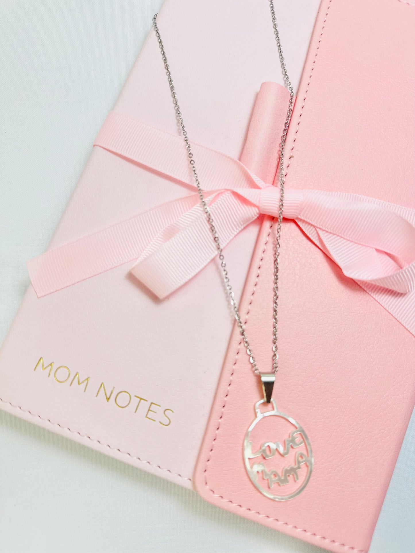 Love MoM Necklace