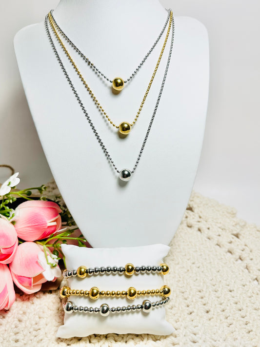 Chic Dot’s Set